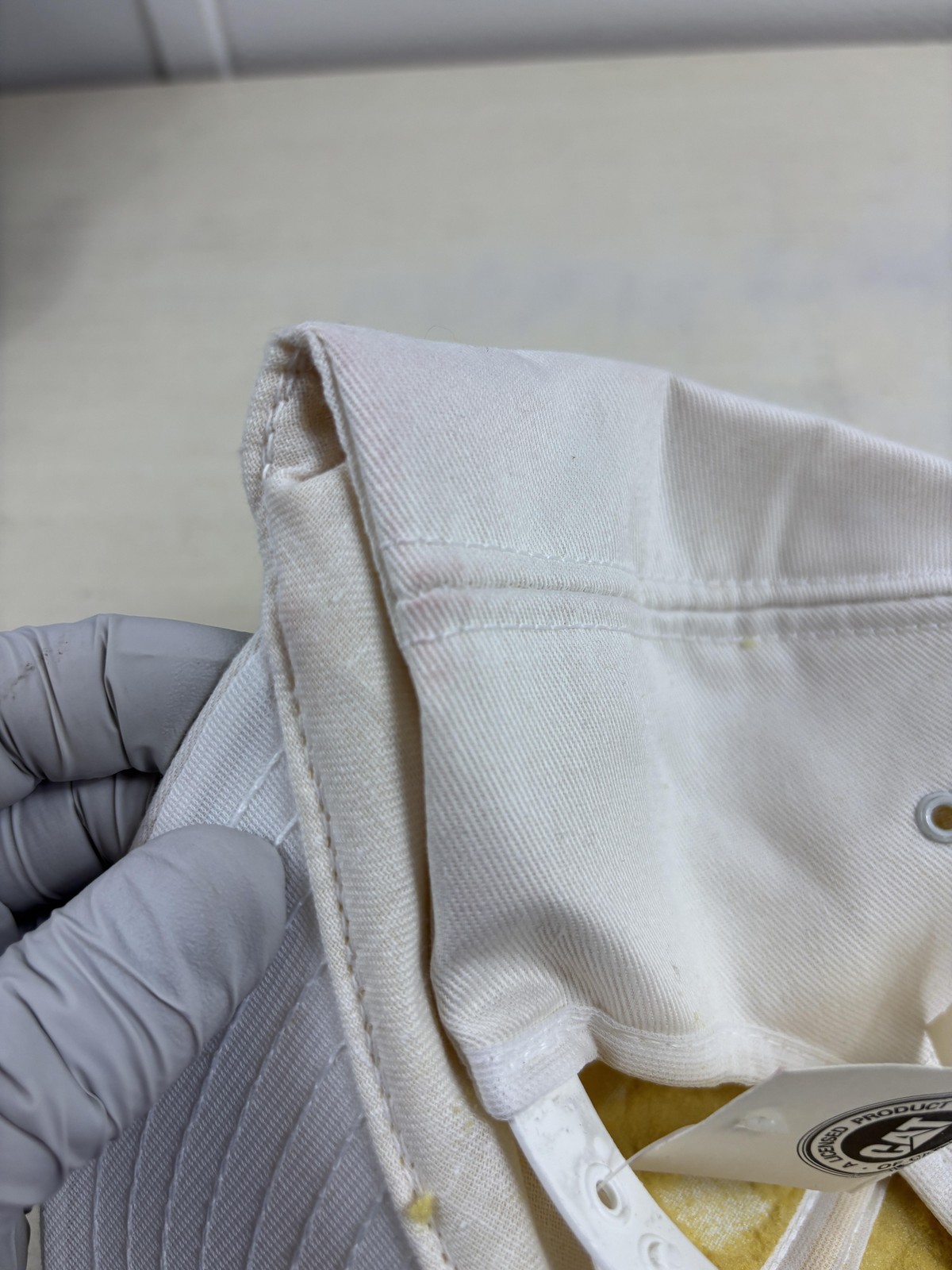 Vintage CAT Hat Cap Snap Back White Patch Embroid… - image 9