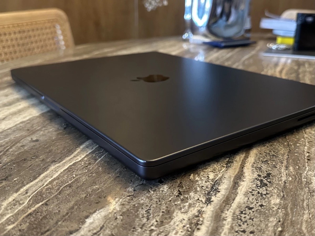 Apple MacBook Pro 16