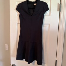 Tory Burch Cap Sleeve V-neck Ruffle Shift Dress size XS Navy Blue CA