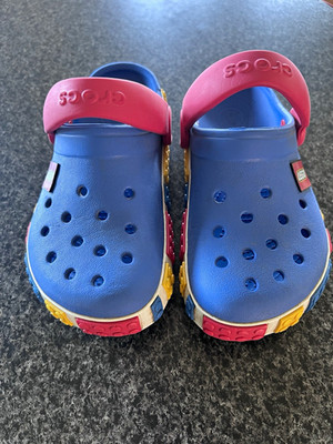 Crocs crocband LEGO Kinder, Größe 12 C 13 - EU 29-31