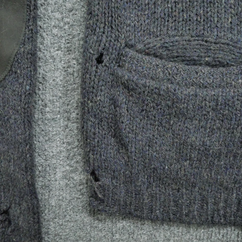 Cárdigan suéter vintage de lana mohair para hombre gris medio agujeros grunge codera años 60 Foto 4 de 4