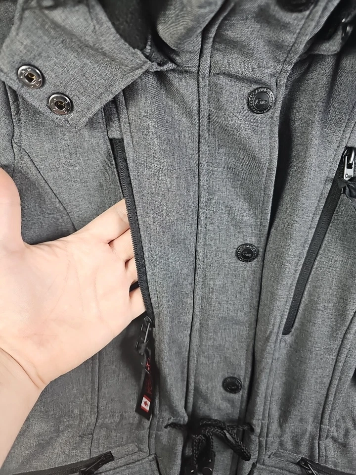 Abrigo Canada Weather Gear para mujer gris medio cremallera a presión imitación piel capucha peso medio Foto 4 de 4