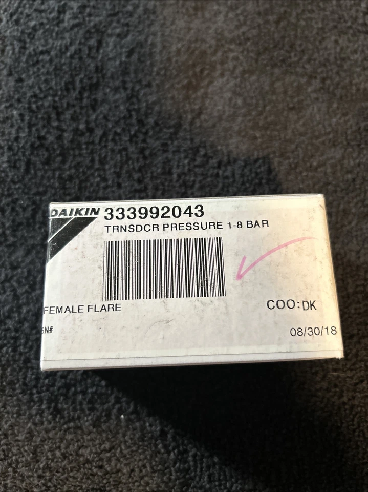 Danfoss Pressure transmitter AKS 32R 060G6584 Daikin 333992043 Transducer  - Image 2 of 3