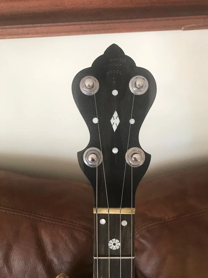 Windsor Popular Model 1, 5 string open back Banjo in Immaculate condition - Image 3 of 4