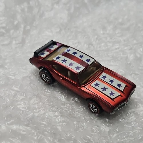 Hot Wheels Redline OLDS 442 Red White Blue Stars Opening Hood Diecast Car