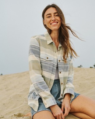 NWT Outerknown Women's Blanket Shirt Size: Medium