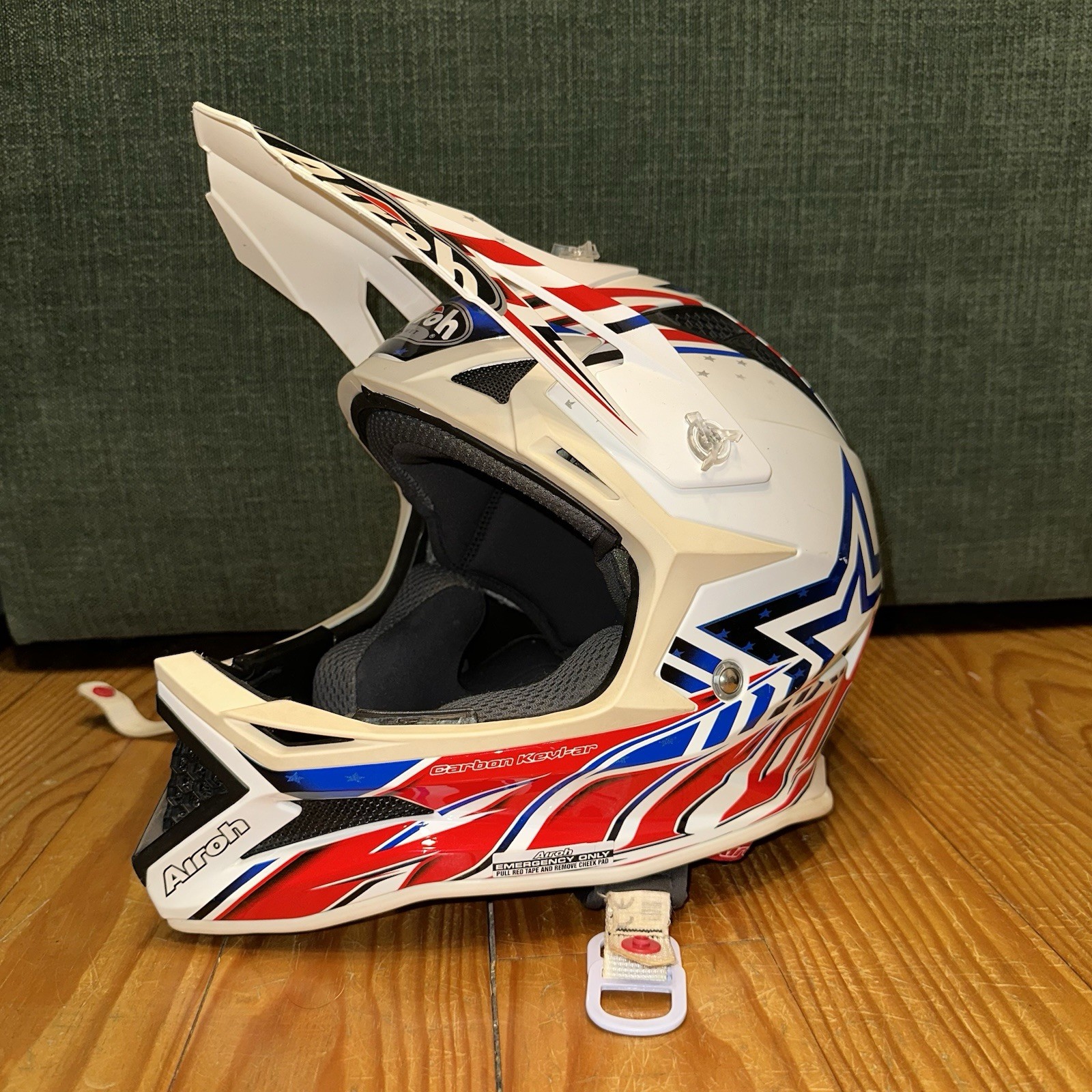 Casque Airoh Aviator 2.2 avec ventilation optimale pour cross en taille XS