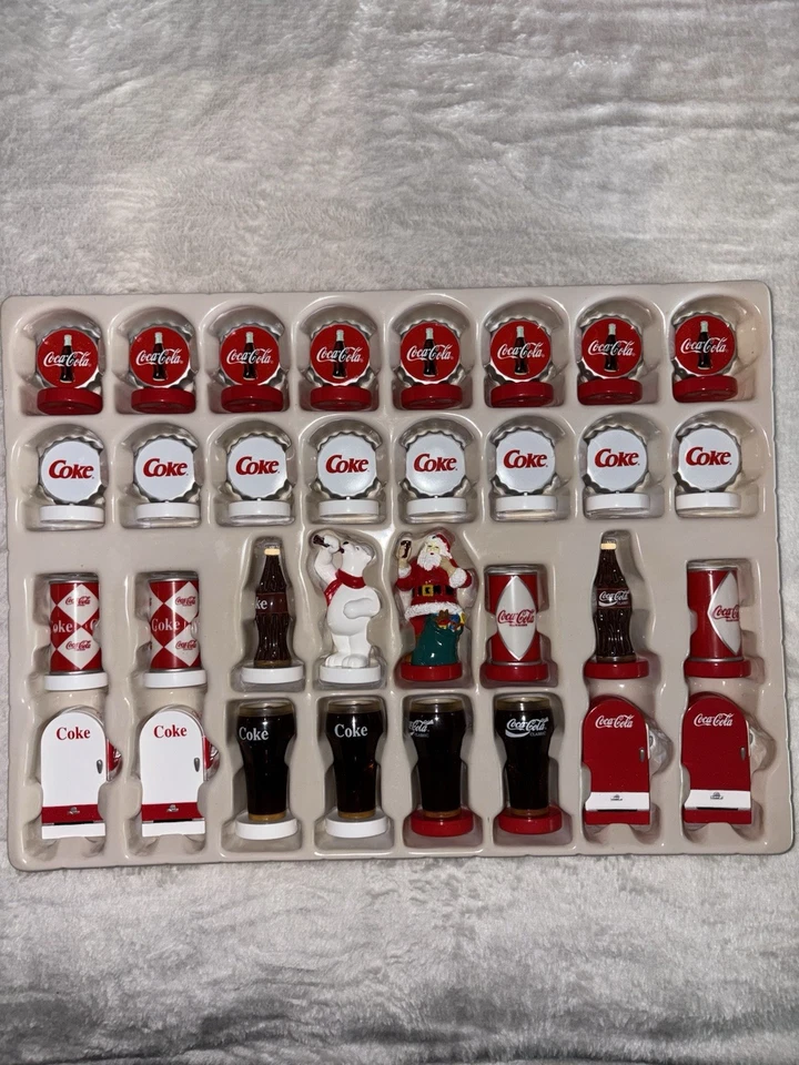 Vintage Limited Edition Coca Cola Chess Set NEVER USED - Image 3 of 4