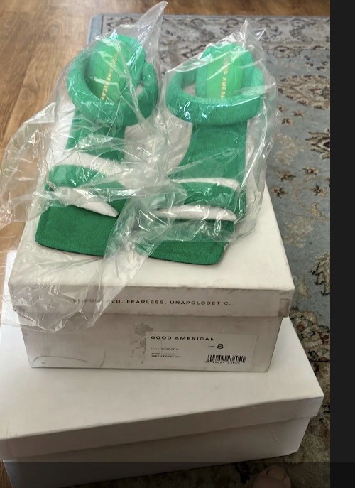 New Good American Women's Sz 8W Green Terry Cloth Strappy Open Toe Heels Shoes