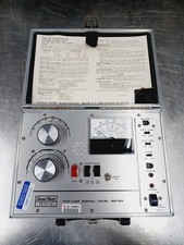 Channel Master 7277-C  VHF-UHF Signal Level Meter Vintage Test Equipment