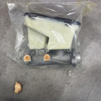 CARDONE Brake Master Cylinder 96-02 Chevrolet Astro GMC Safari 13-2779. E5