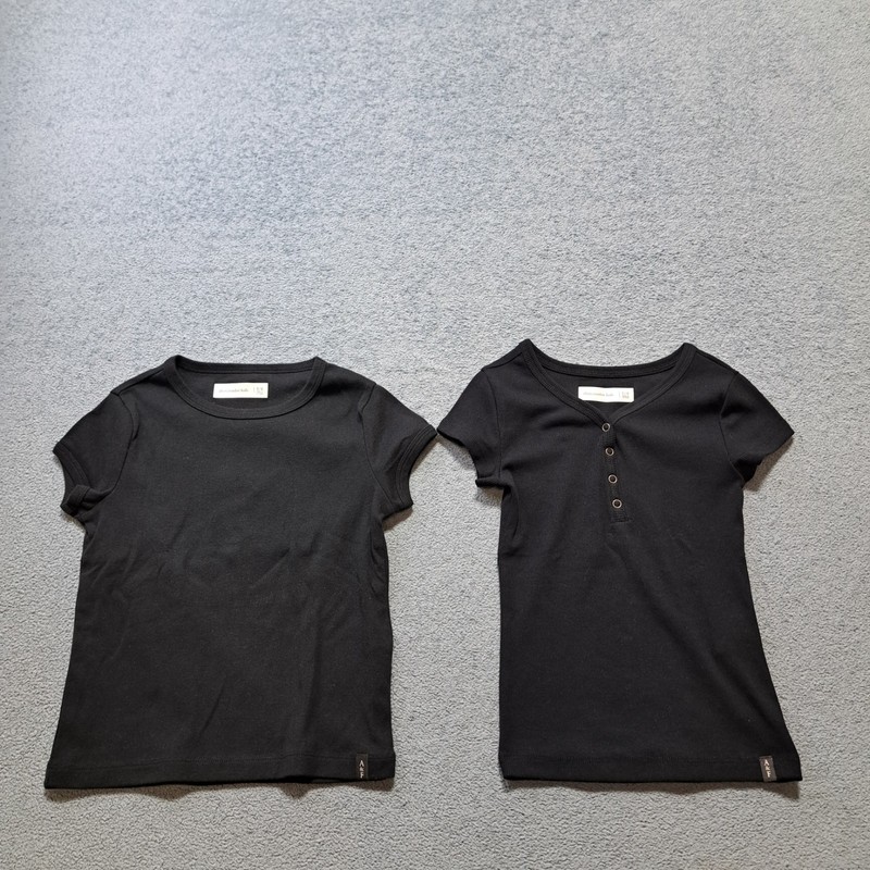 Bundle of 2 Abercrombie Kids Girls Pullover T-Shirt Size 5-6 Black Short Sleeve
