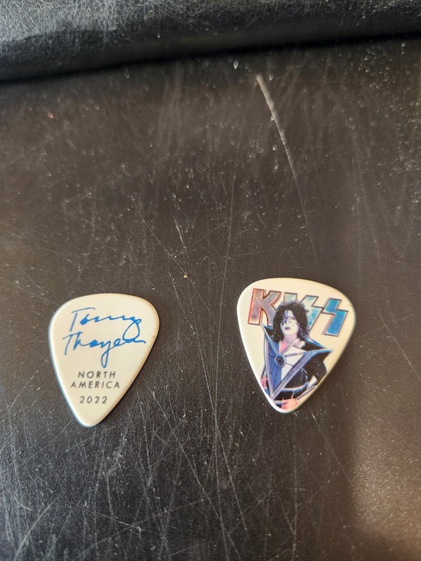 Tommy Thayer Kiss Tour Guitar Pick 2022 Tour