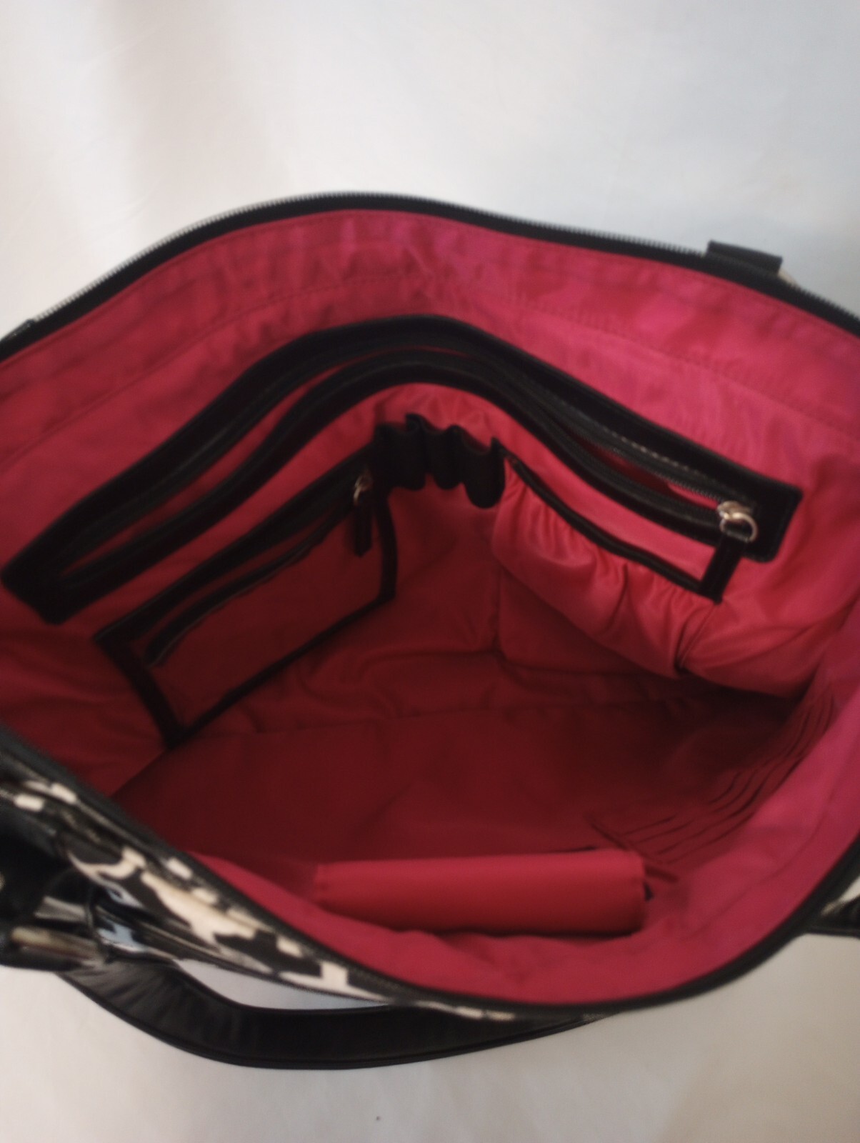 Kailo Chic Black And White With Hot Pink Lining Fabric Laptop Tote Bag