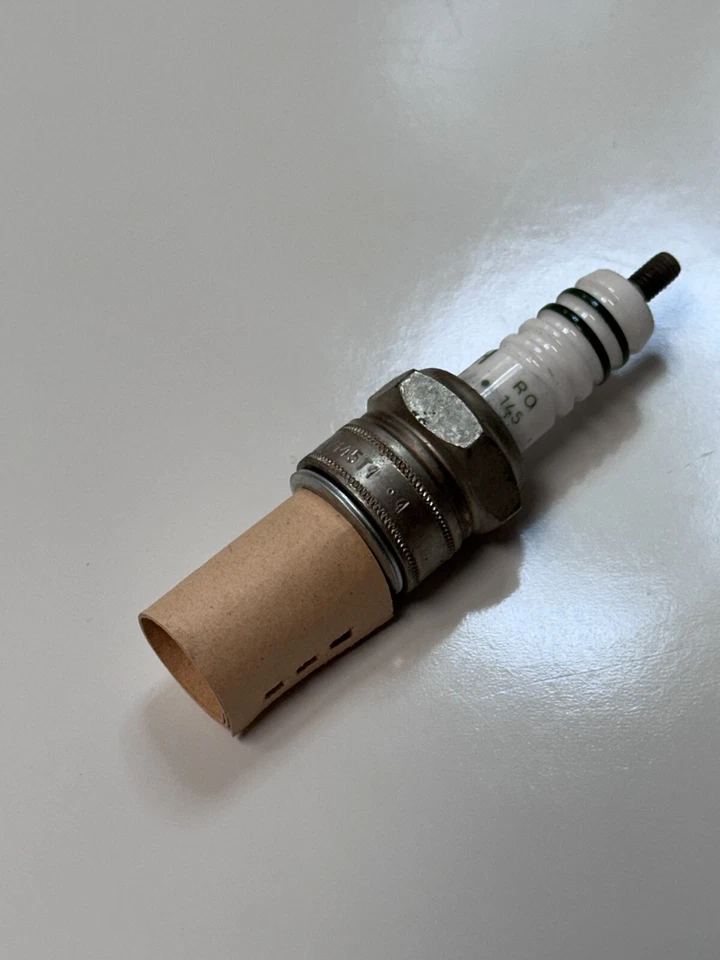 Juego de 4 bujías de escritura Bosch W8A 1960-1971 Volkswagen Beetle Bug NOS Foto 4 de 4