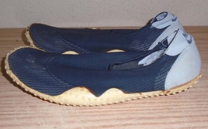 vintage nike aqua socks