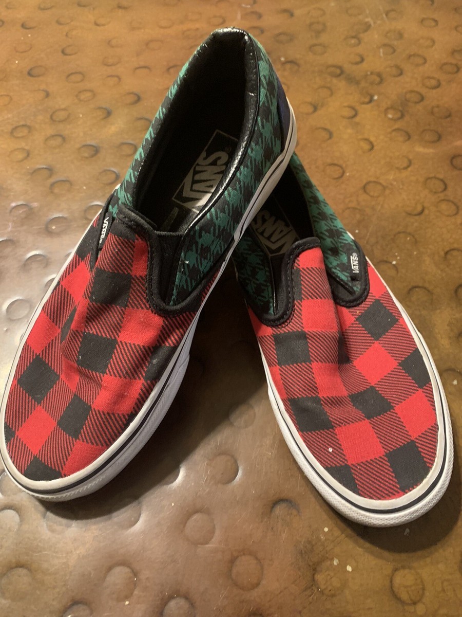 Vans Red and Green Plaid Slip-On Sneakers NWT Vans Slip On Plaid Shoes Sneakers Brand new!... | Depop main image 3