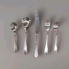 Robert Welch MERIDIAN SATIN Stainless Steel Silverware 5 Pc Place Setting