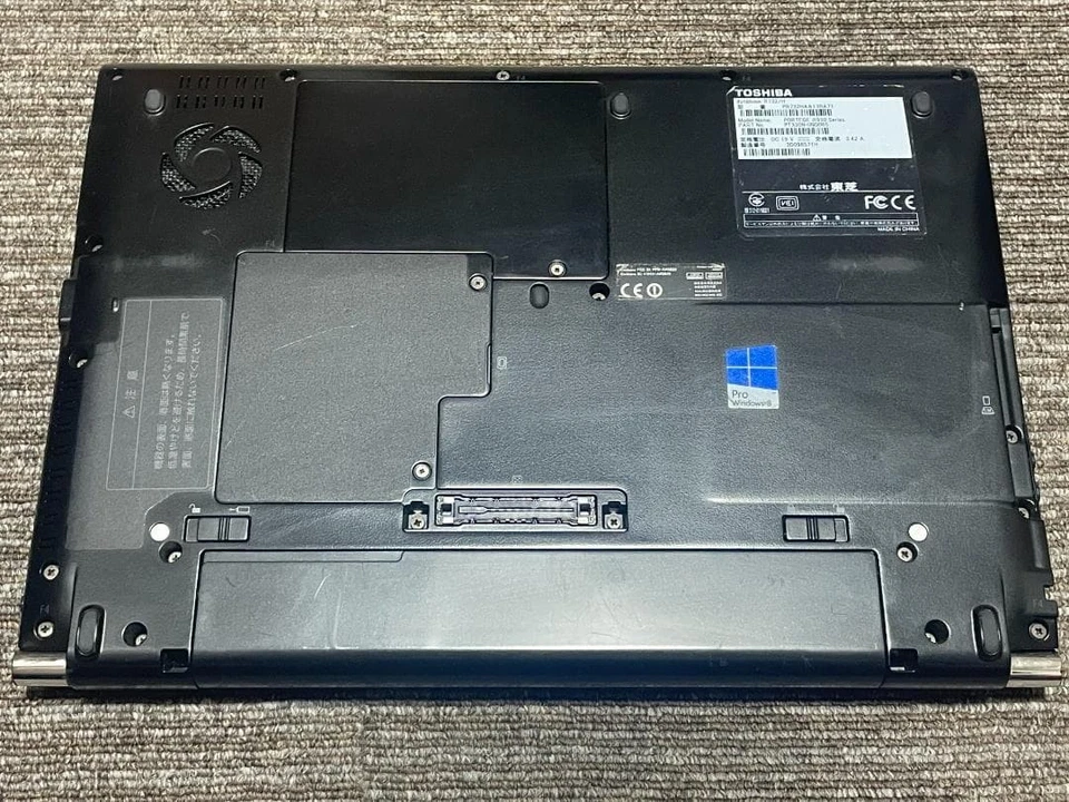 Toshiba Dynabook Satellite R732/H Core i5-3340M SSD 240 GB RAM 16 GB Win 11 Pro Foto 4 de 4