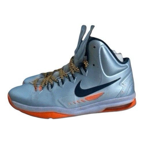 555641-400 Sneakers Size 5.5y