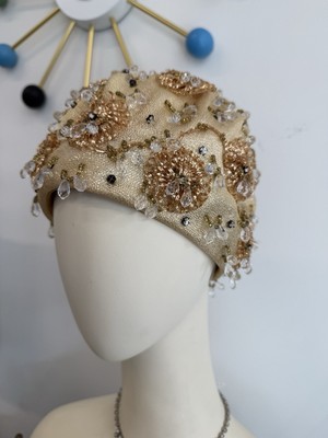 Vintage Christian Dior Cream and Gold Beaded Women display picture 3