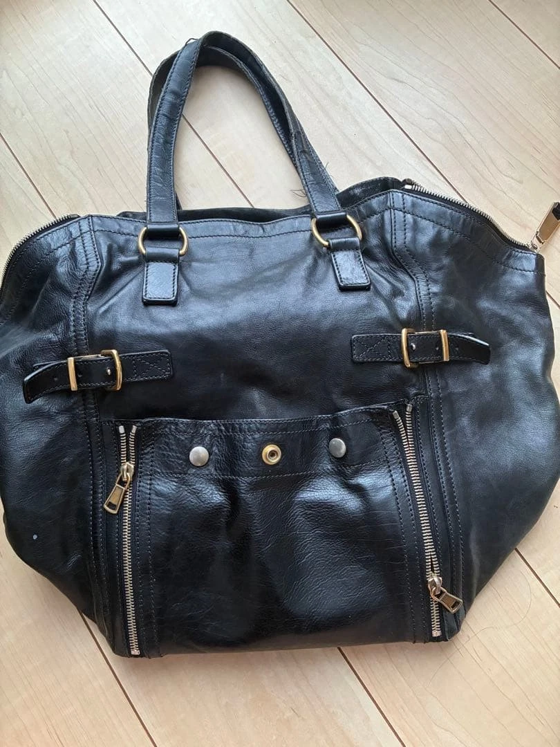 Yves Saint LaurentBlack leather tote bag