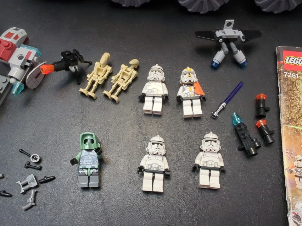 LEGO Star Wars: Clon Turbo Tank (7261) Falta Mace Windu y 2 Piezas Conocidas Foto 2 de 4