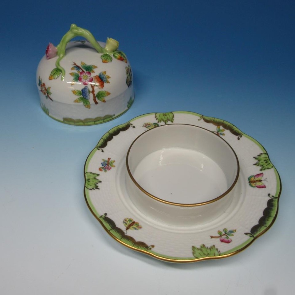 Herend Hungary Porcelain Queen Victoria Green Border Round Covered