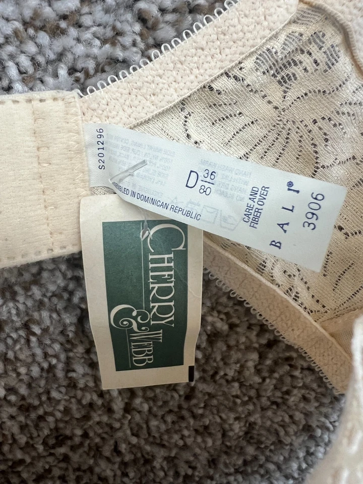 Cherry & Webb Bali Vintage Bra Yellow/Beige Underwire Bra Lace Side Size 36D NWT - Imagem 2 de 4