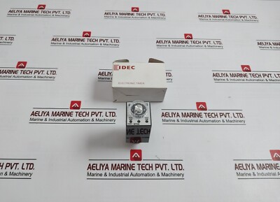 IDEC GT3A-4AD24 Elektronischer Timer 240VAC/24VDC 50/60HZ