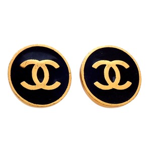 Authentic Vintage Chanel earrings CC 