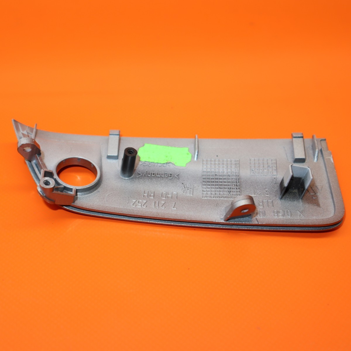 Rolls-Royce Ghost 2015-2019 Right Lower Mirror cover P/N 7211252