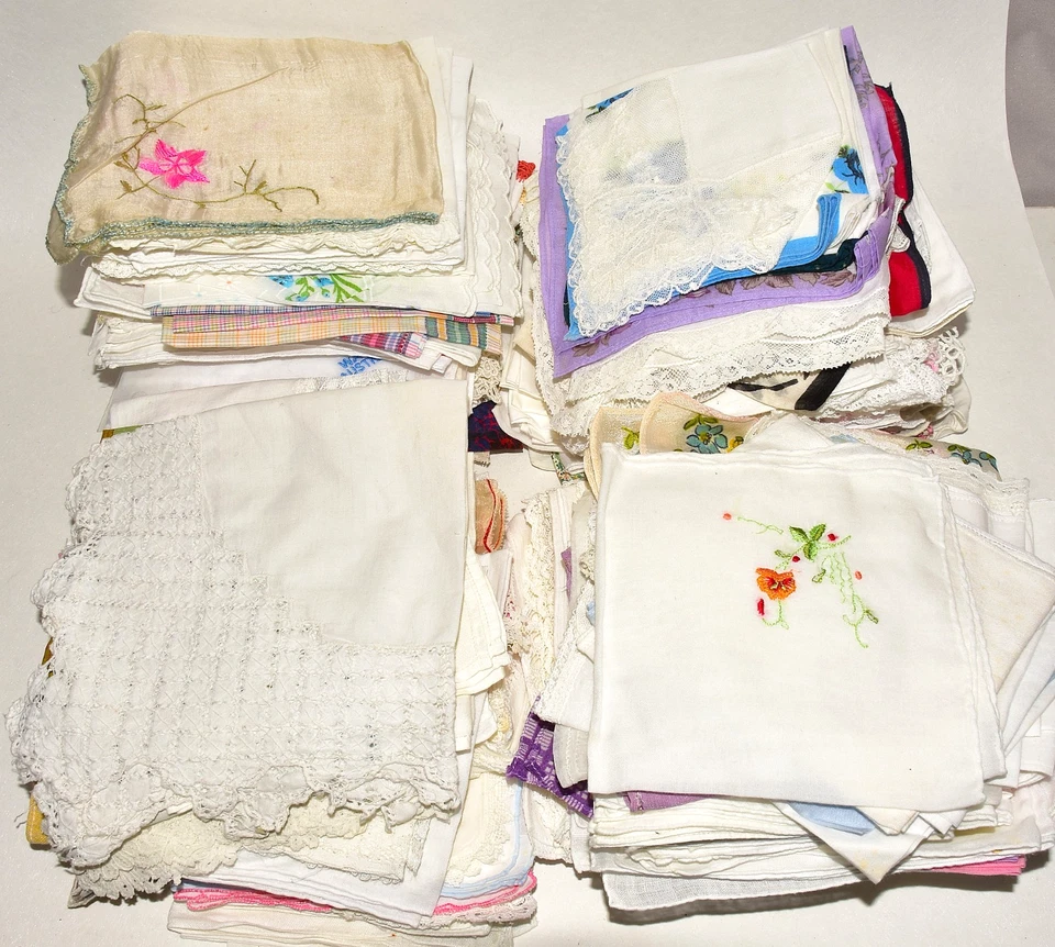 Huge Bundle Of Ladies Vintage Embroided Hankies Handkerchiefs Mixed 2 kg ! - Image 2 of 3