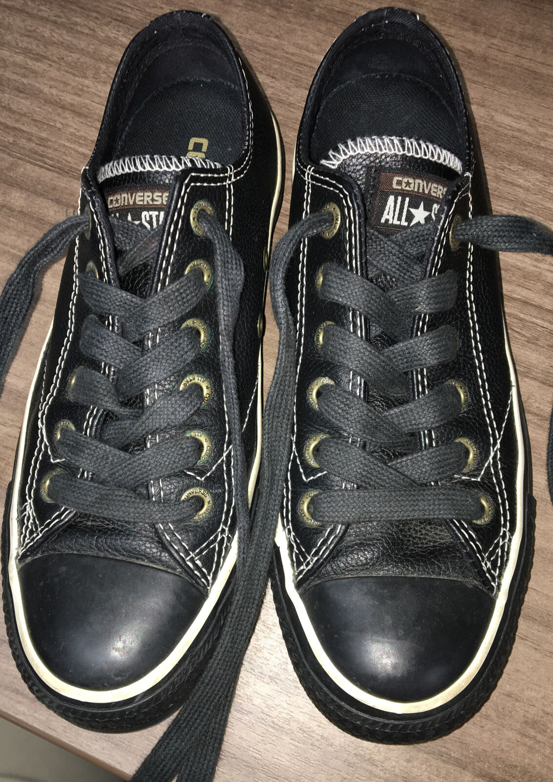 CONVERSE All-Star EUROPEAN Leather Black Low 1J858 Women's US 6 Men's US 4  EUC *