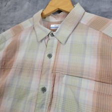 Columbia Shirt Mens Size L Omni Wick Plaid Short Sleeve Camping Hiking Outdoor