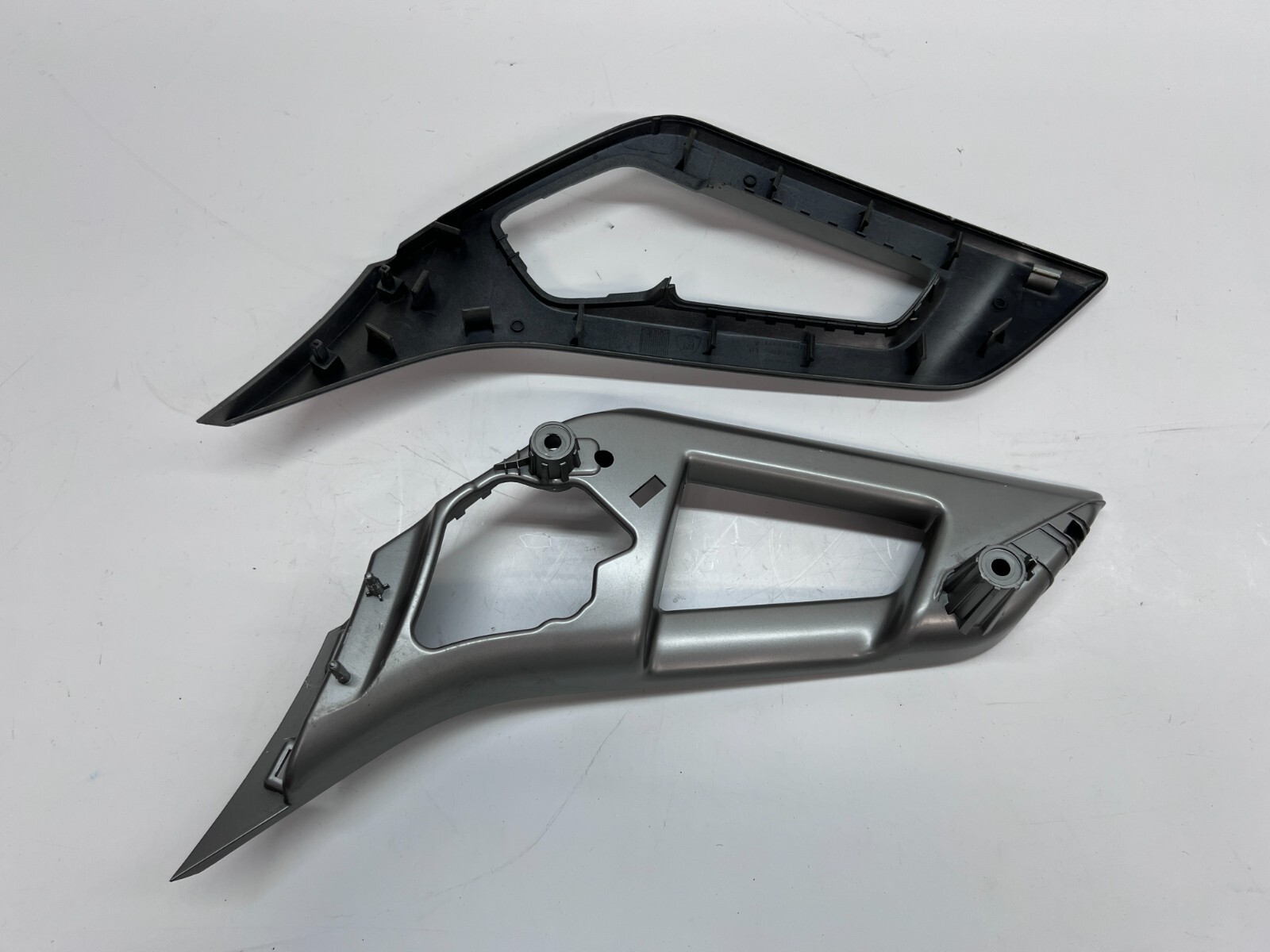 LAMBORGHINI AVENTADOR DRIVER LEFT LH INNER DOOR HANDLE OEM 470867157A 470867171A