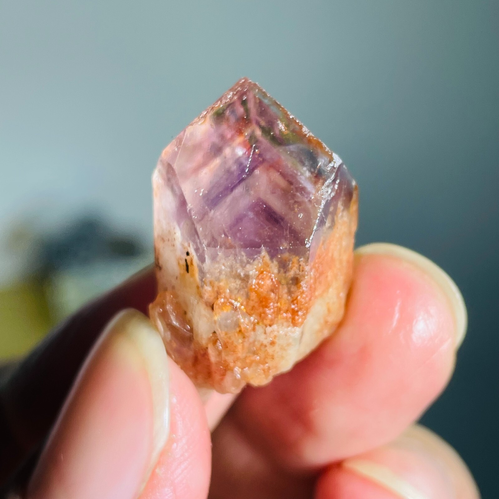 9g Natural Amethyst Pillar Scepter Backbone Pyramid Silver Sountain Particles