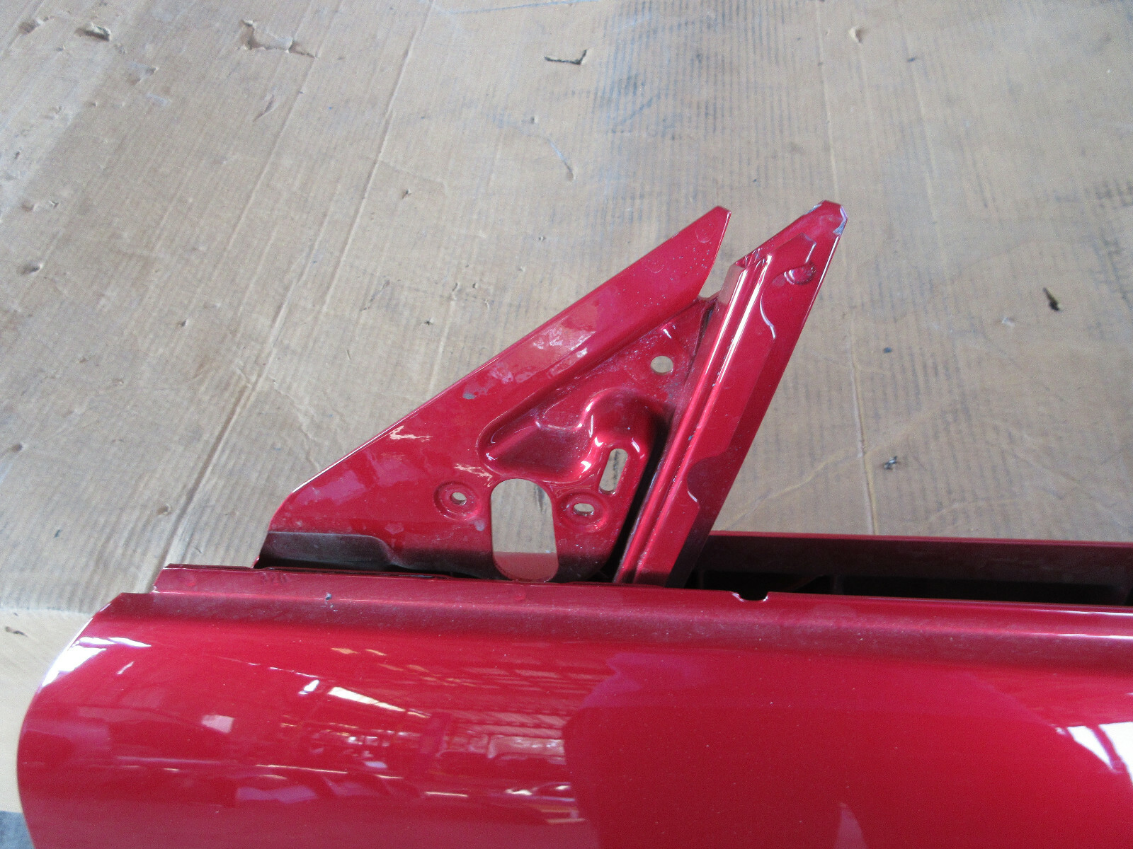Maserati Ghibli  LH Front Door/Shell P/N 673007994