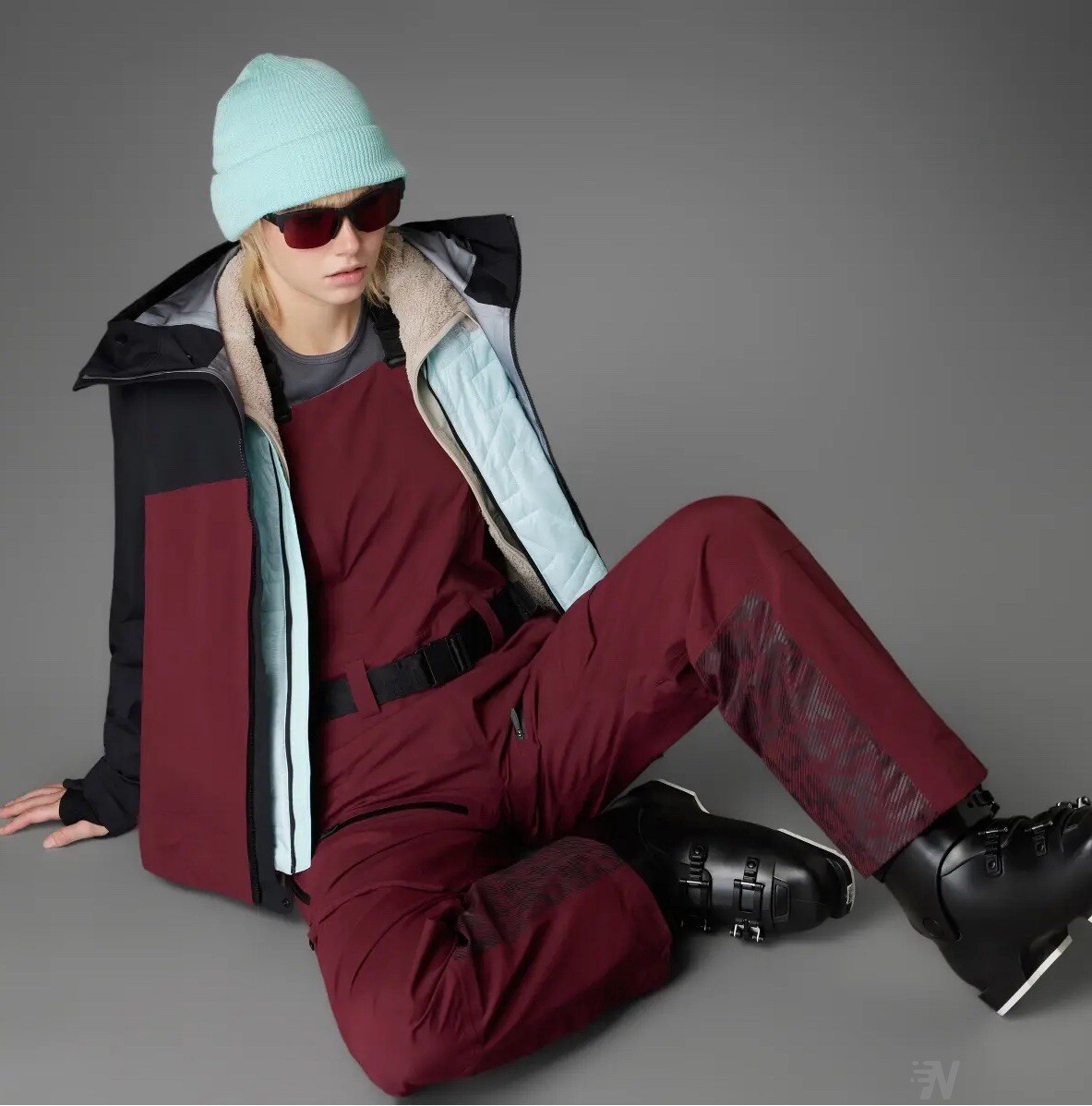 Adidas Terrex Techrock 3Layer GORE TEX Snow Bib Womens Sz S Maroon