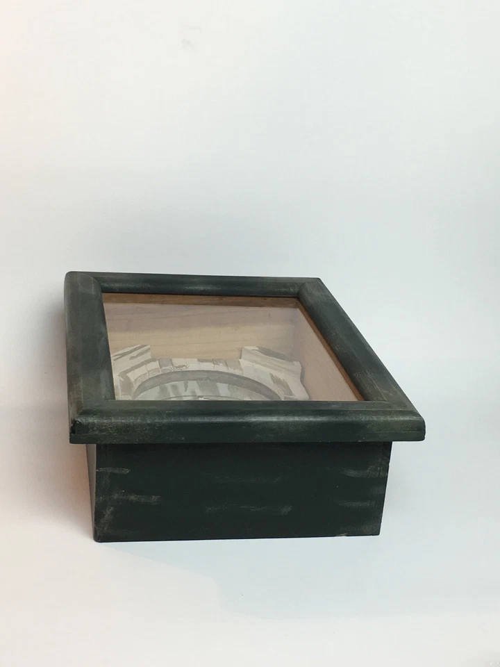 RUSS BERRIE BASEBALL Wall Shadow Box Sports Memorabilia Glass Framed with Tag - Image 4 of 4