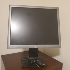 HP E190i EliteDisplay 19   IPS LCD Monitor 1280x1024   DVI, VGA, DisplayPort