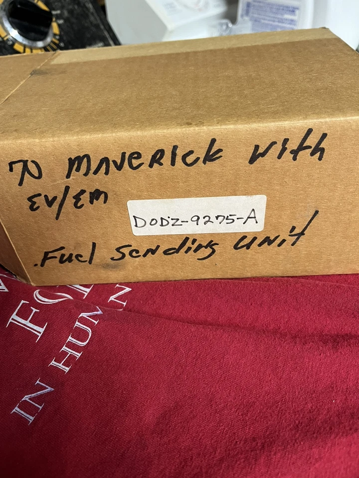 NOS 1970 Ford Maverick Fuel Sending Unit D0DZ-9275 A With EV/EM.  Foto 2 de 3