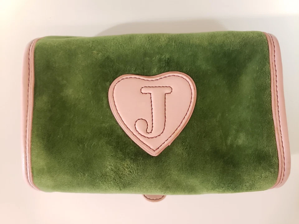 Bolso de Viaje Cosmético Maquillaje Y2K Vintage Juicy Couture Súper Raro Verde Rosa Usado en Excelente Condición Foto 3 de 4