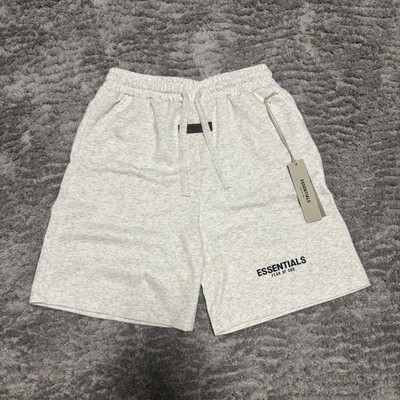Essentials Fear of God Herren Sweatshorts Grau L Logo Taschen