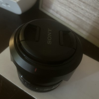 Sony 35mm F/1.8 E mount OSS Lens
