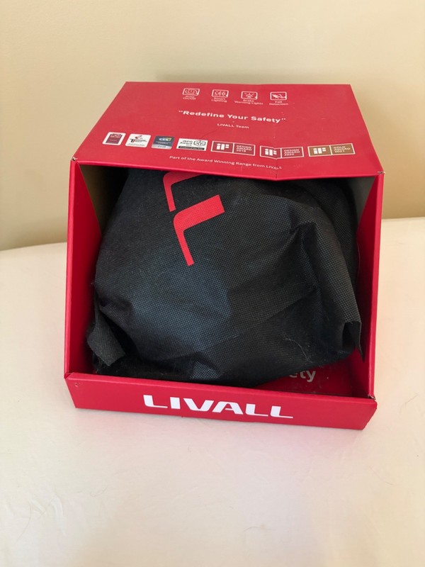 livall smart helmet Color Midnight Black, size 57-61 cm Brand New with box