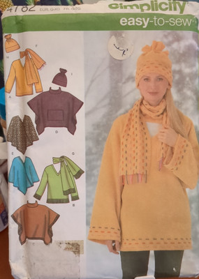 SIMPLIICITY EASY SEWING PATTERN #4782 MISSES' TOP, PONCHO, SCAFT & HAT SIZE L-XL