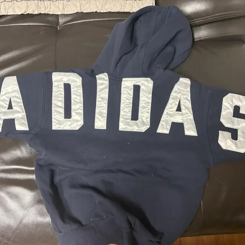 Adidas Fleece Hoodie M (Unisex)