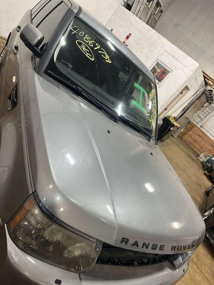 Used Hood fits: 2012 Land rover Range rover sport  Grade A - Изображение 2 из 4