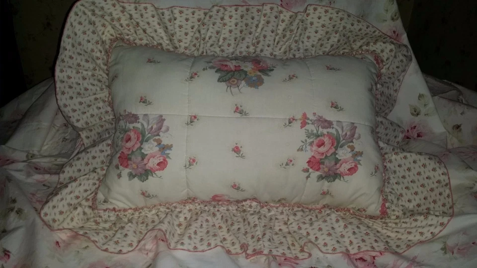 GRAND COUSSIN SHABBY CHIC CRÈME DÉCOR FLORAL - Photo 1/1